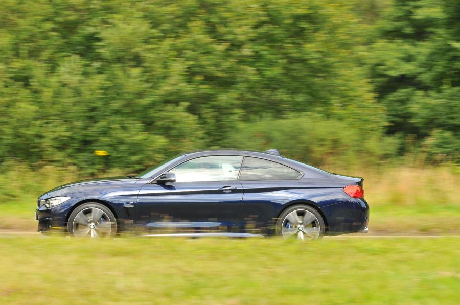  BMW 440i Coupe M Sport Package 2016 года  (UK) (фото 11 из 18)